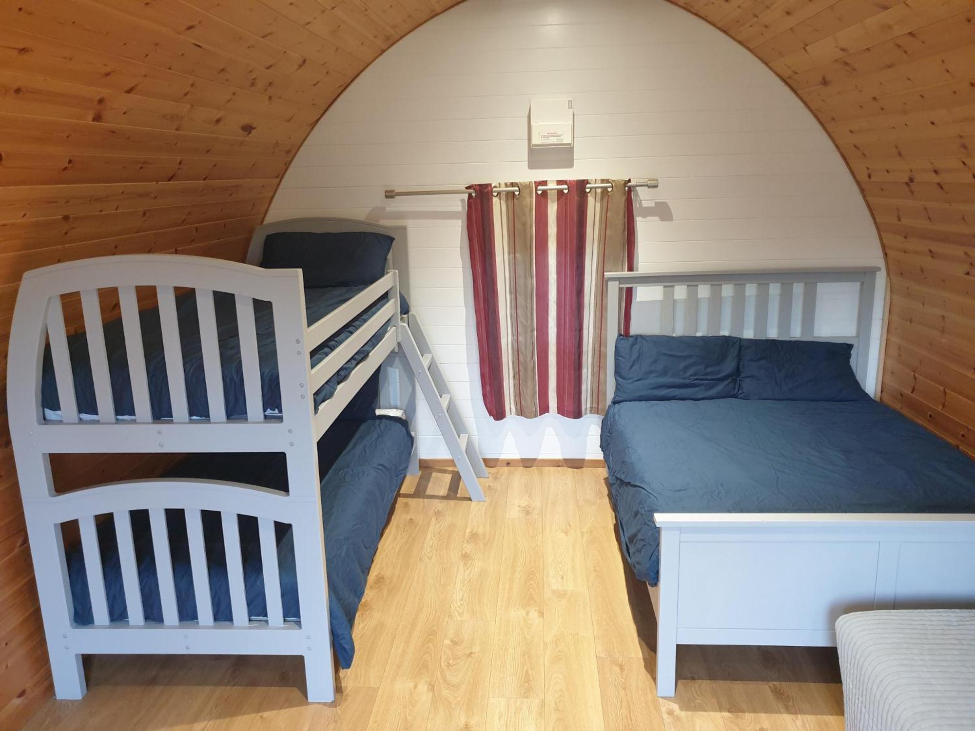 Callander Woods Holiday Park Room photo